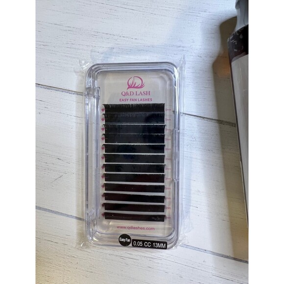 Eyelash Extensions and Toner Bundle pH Balancing Toner Volume Lash Extensions B1 - Picture 3 of 11